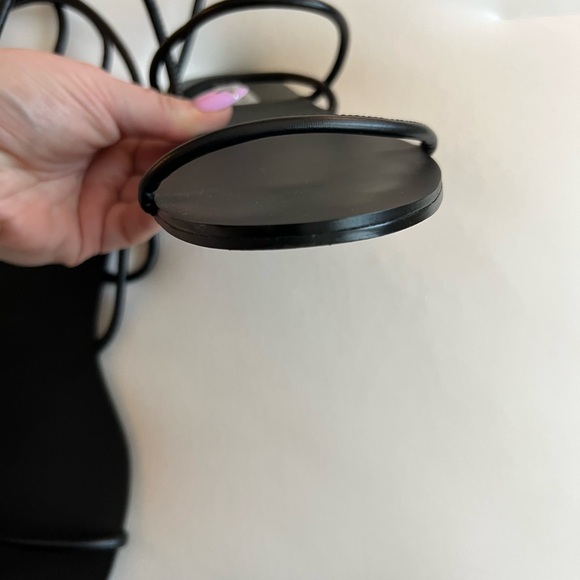 Steve Madden Black Lace-Up Minimalist Flat Sandals - Picture 7 of 9